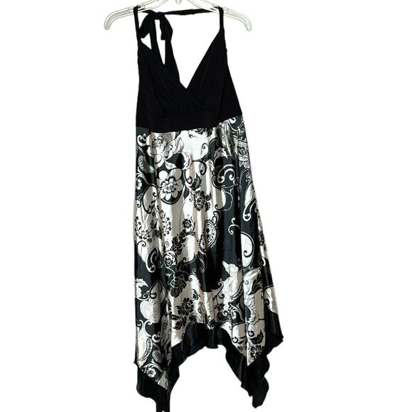 torrid Dresses & Skirts - Torrid Tie Halter Handkerchief Jagged Hem Shimmery Material Dress. Size 2X.